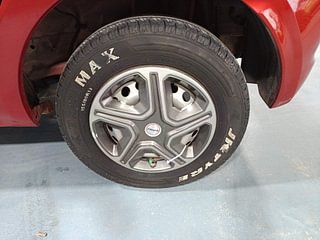 Used 2019 Tata Tiago [2016-2020] Revotron XE Petrol Manual tyres LEFT REAR TYRE RIM VIEW