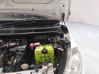 Used 2015 Datsun GO [2014-2019] T Petrol Manual engine ENGINE LEFT SIDE HINGE & APRON VIEW