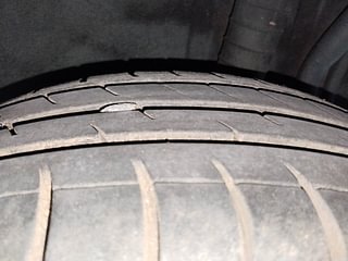 Used 2015 Nissan Sunny [2014-2020] XL Petrol Manual tyres LEFT REAR TYRE TREAD VIEW