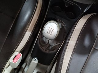 Used 2015 Nissan Sunny [2014-2020] XL Petrol Manual interior GEAR  KNOB VIEW