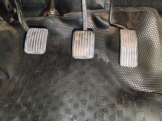 Used 2013 Hyundai i10 [2010-2016] Magna 1.2 Petrol Petrol Manual interior PEDALS VIEW