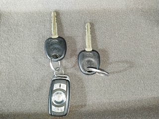 Used 2013 Hyundai i10 [2010-2016] Magna 1.2 Petrol Petrol Manual extra CAR KEY VIEW