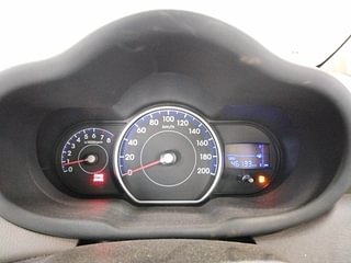 Used 2013 Hyundai i10 [2010-2016] Magna 1.2 Petrol Petrol Manual interior CLUSTERMETER VIEW