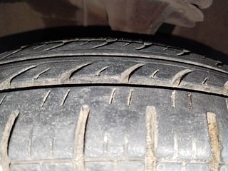 Used 2013 Hyundai i10 [2010-2016] Magna 1.2 Petrol Petrol Manual tyres LEFT FRONT TYRE TREAD VIEW