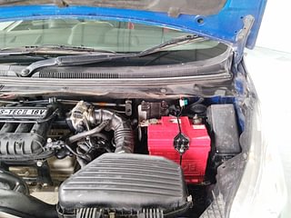 Used 2012 Chevrolet Beat LT Petrol Petrol Manual engine ENGINE LEFT SIDE VIEW