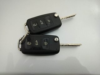 Used 2014 Volkswagen Polo [2010-2014] Highline 1.2 (D) Diesel Manual extra CAR KEY VIEW