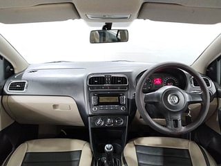 Used 2011 Volkswagen Polo [2010-2014] Highline1.2L (P) Petrol Manual interior DASHBOARD VIEW