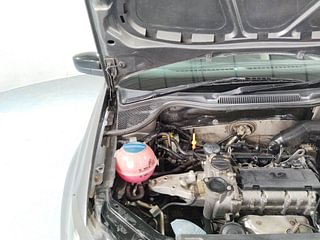 Used 2011 Volkswagen Polo [2010-2014] Highline1.2L (P) Petrol Manual engine ENGINE RIGHT SIDE VIEW
