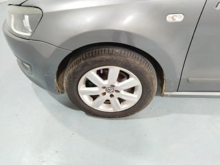 Used 2011 Volkswagen Polo [2010-2014] Highline1.2L (P) Petrol Manual tyres LEFT FRONT TYRE RIM VIEW