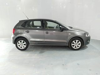 Used 2011 Volkswagen Polo [2010-2014] Highline1.2L (P) Petrol Manual exterior RIGHT SIDE VIEW