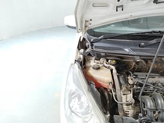 Used 2017 Ford Figo [2015-2019] Trend 1.2 Ti-VCT Petrol Manual engine ENGINE RIGHT SIDE HINGE & APRON VIEW