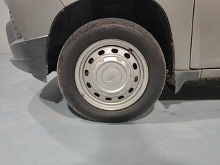 Used 2016 Mahindra KUV100 [2015-2017] K2 6 STR Petrol Manual tyres LEFT FRONT TYRE RIM VIEW