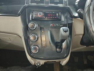 Used 2016 Mahindra KUV100 [2015-2017] K2 6 STR Petrol Manual interior MUSIC SYSTEM & AC CONTROL VIEW