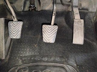 Used 2015 Hyundai Elite i20 [2014-2018] Asta 1.2 (O) Petrol Manual interior PEDALS VIEW