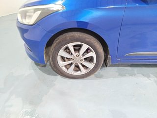 Used 2015 Hyundai Elite i20 [2014-2018] Asta 1.2 (O) Petrol Manual tyres LEFT FRONT TYRE RIM VIEW