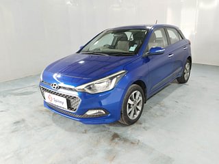 Used 2015 Hyundai Elite i20 [2014-2018] Asta 1.2 (O) Petrol Manual exterior LEFT FRONT CORNER VIEW