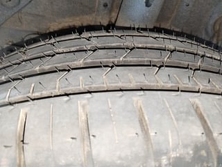 Used 2015 Hyundai Elite i20 [2014-2018] Asta 1.2 (O) Petrol Manual tyres RIGHT REAR TYRE TREAD VIEW