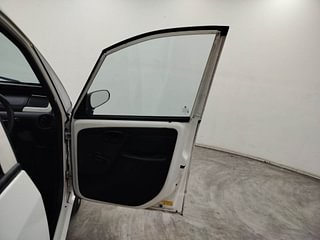 Used 2015 Tata Nano [2014-2018] Twist XT Petrol Petrol Manual interior RIGHT FRONT DOOR OPEN VIEW