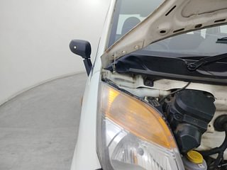 Used 2015 Tata Nano [2014-2018] Twist XT Petrol Petrol Manual engine ENGINE RIGHT SIDE HINGE & APRON VIEW