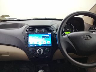 Used 2018 Hyundai Eon [2011-2018] Magna + Petrol Manual interior MUSIC SYSTEM & AC CONTROL VIEW