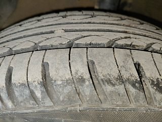 Used 2019 Hyundai Grand i10 Sportz 1.2 Kappa VTVT Petrol Manual tyres LEFT FRONT TYRE TREAD VIEW