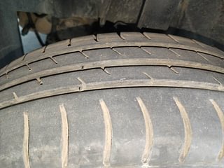 Used 2017 Datsun GO [2014-2019] T Petrol Manual tyres LEFT FRONT TYRE TREAD VIEW