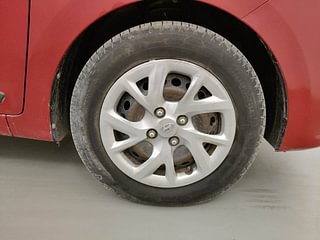 Used 2019 Hyundai Grand i10 [2017-2020] Sportz 1.2 Kappa VTVT Petrol Manual tyres RIGHT FRONT TYRE RIM VIEW