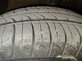 Used 2019 Hyundai Grand i10 [2017-2020] Sportz 1.2 Kappa VTVT Petrol Manual tyres LEFT FRONT TYRE TREAD VIEW