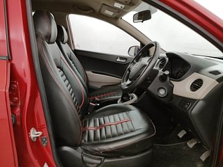 Used 2019 Hyundai Grand i10 [2017-2020] Sportz 1.2 Kappa VTVT Petrol Manual interior RIGHT SIDE FRONT DOOR CABIN VIEW