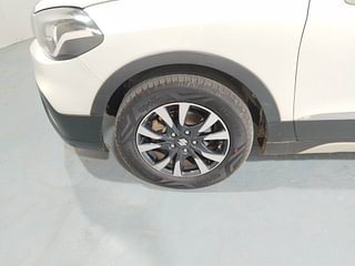 Used 2021 Maruti Suzuki S-Cross Alpha AT Petrol Automatic tyres LEFT FRONT TYRE RIM VIEW