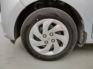Used 2019 Hyundai New Santro 1.1 Sportz MT Petrol Manual tyres LEFT FRONT TYRE RIM VIEW