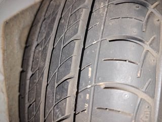 Used 2016 Volkswagen Polo [2015-2019] Highline1.2L (P) Petrol Manual tyres SPARE TYRE VIEW