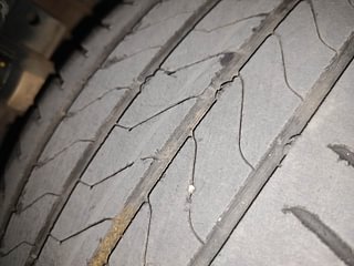 Used 2016 Volkswagen Polo [2015-2019] Highline1.2L (P) Petrol Manual tyres LEFT FRONT TYRE TREAD VIEW