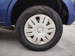 Used 2013 Maruti Suzuki Alto 800 Lxi Petrol Manual tyres LEFT REAR TYRE RIM VIEW
