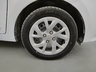 Used 2019 Hyundai Grand i10 Sportz 1.2 Kappa VTVT Petrol Manual tyres RIGHT FRONT TYRE RIM VIEW