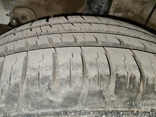 Used 2019 Hyundai Grand i10 Sportz 1.2 Kappa VTVT Petrol Manual tyres RIGHT REAR TYRE TREAD VIEW