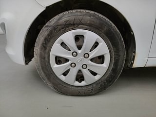 Used 2012 Hyundai i10 magna 1.1 Petrol Manual tyres LEFT FRONT TYRE RIM VIEW