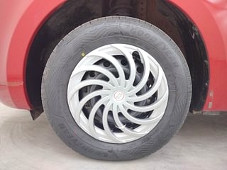 Used 2019 Maruti Suzuki Swift [2017-2021] VXI AMT Petrol Automatic tyres LEFT FRONT TYRE RIM VIEW
