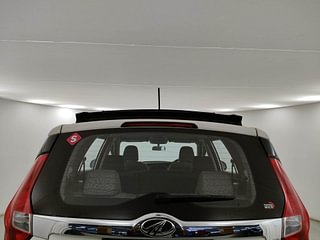 Used 2021 Mahindra Marazzo M6 Plus 8str Diesel Manual exterior BACK WINDSHIELD VIEW
