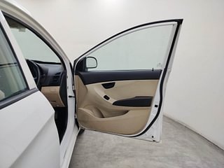 Used 2018 Hyundai Eon [2011-2018] Era + Petrol Manual interior RIGHT FRONT DOOR OPEN VIEW