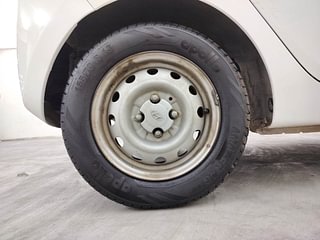 Used 2018 Hyundai Eon [2011-2018] Era + Petrol Manual tyres RIGHT REAR TYRE RIM VIEW