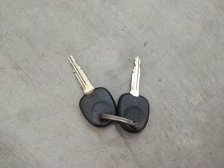 Used 2018 Hyundai Eon [2011-2018] Era + Petrol Manual extra CAR KEY VIEW