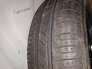 Used 2018 Hyundai Eon [2011-2018] Era + Petrol Manual tyres SPARE TYRE VIEW