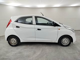 Used 2018 Hyundai Eon [2011-2018] Era + Petrol Manual exterior RIGHT SIDE VIEW