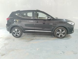 Used 2022 MG Motors Astor Sharp 1.5 MT Petrol Manual exterior RIGHT SIDE VIEW