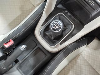 Used 2022 MG Motors Astor Sharp 1.5 MT Petrol Manual interior GEAR  KNOB VIEW
