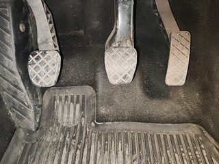 Used 2019 Skoda Superb [2016-2020] Style TSI MT Petrol Manual interior PEDALS VIEW