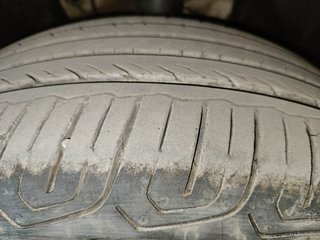 Used 2019 Skoda Superb [2016-2020] Style TSI MT Petrol Manual tyres RIGHT FRONT TYRE TREAD VIEW