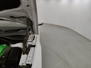 Used 2019 Skoda Superb [2016-2020] Style TSI MT Petrol Manual engine ENGINE LEFT SIDE HINGE & APRON VIEW