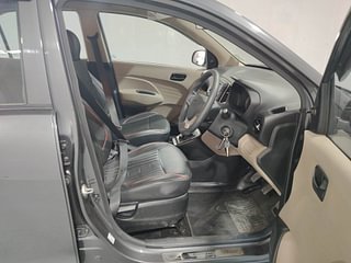 Used 2020 Hyundai New Santro 1.1 Magna Petrol Manual interior RIGHT SIDE FRONT DOOR CABIN VIEW